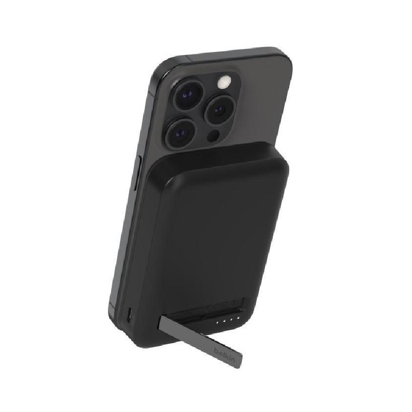 Belkin BoostCharge Pro 8000mAh Magnetic Power Bank With Qi2 1xUSB-C Black