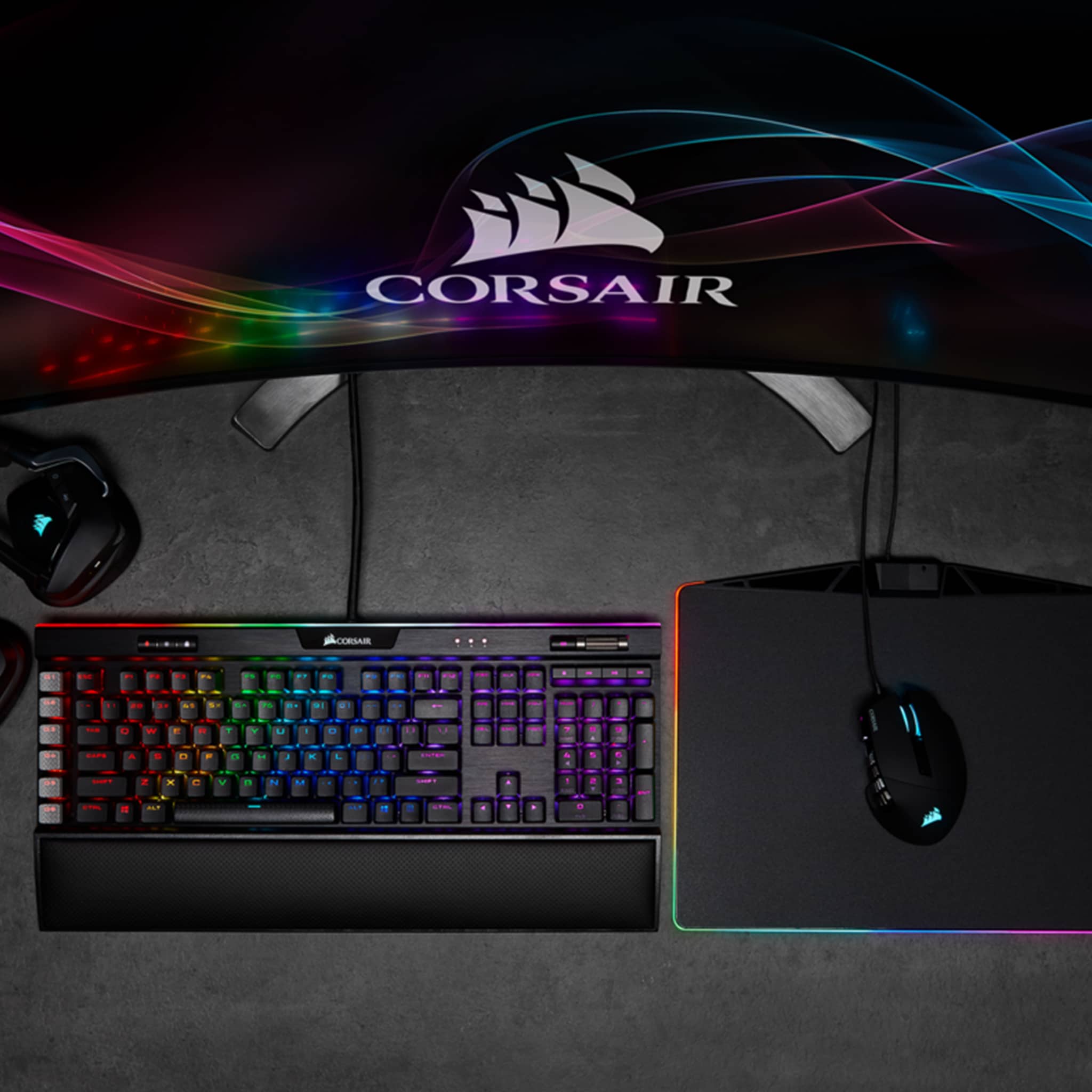 Corsair K95 RGB PLATINUM XT Black Mechanical Gaming Keyboard - Cherry MX Brown