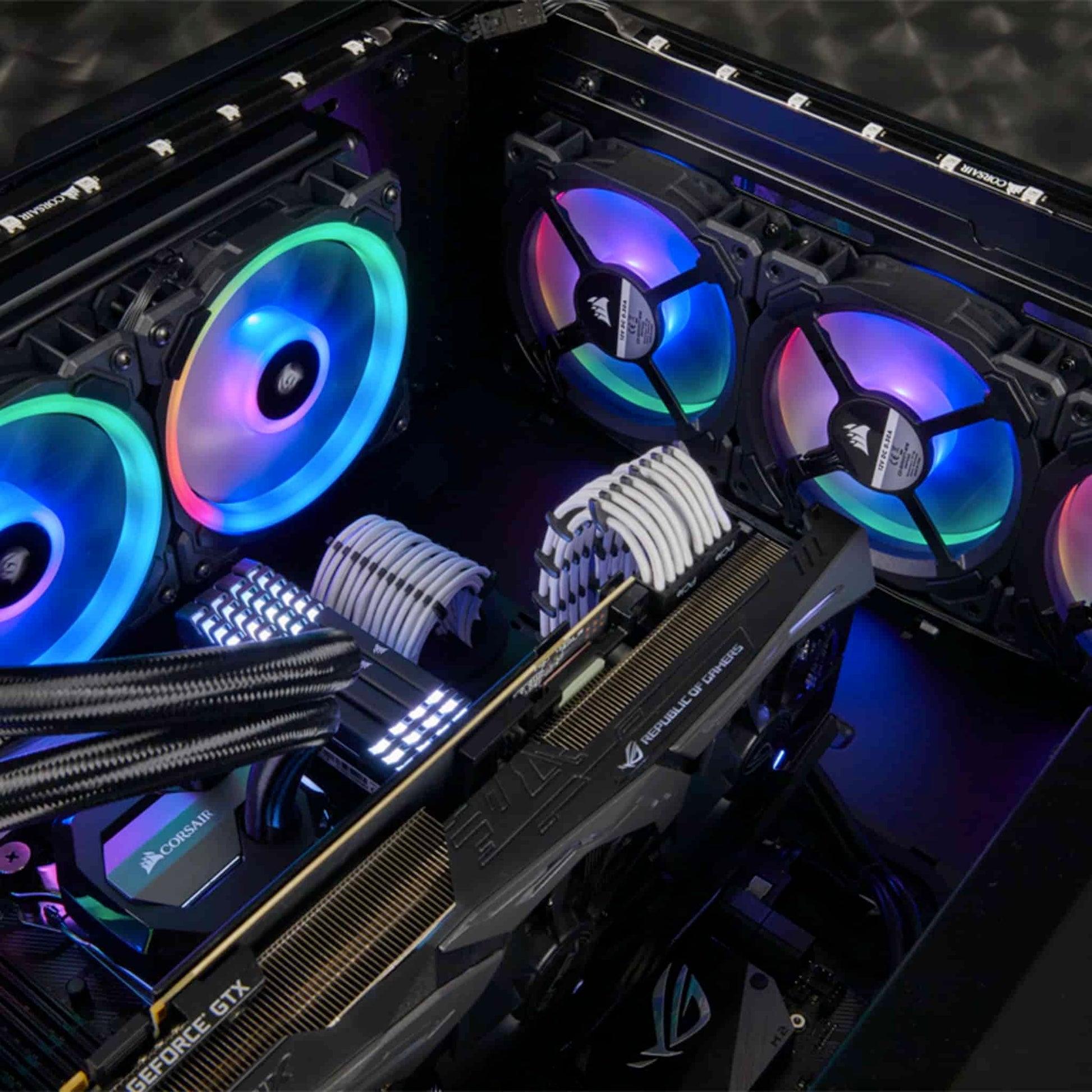 Corsair LL Series RGB Dual Light Loop RGB LED PWM Fan