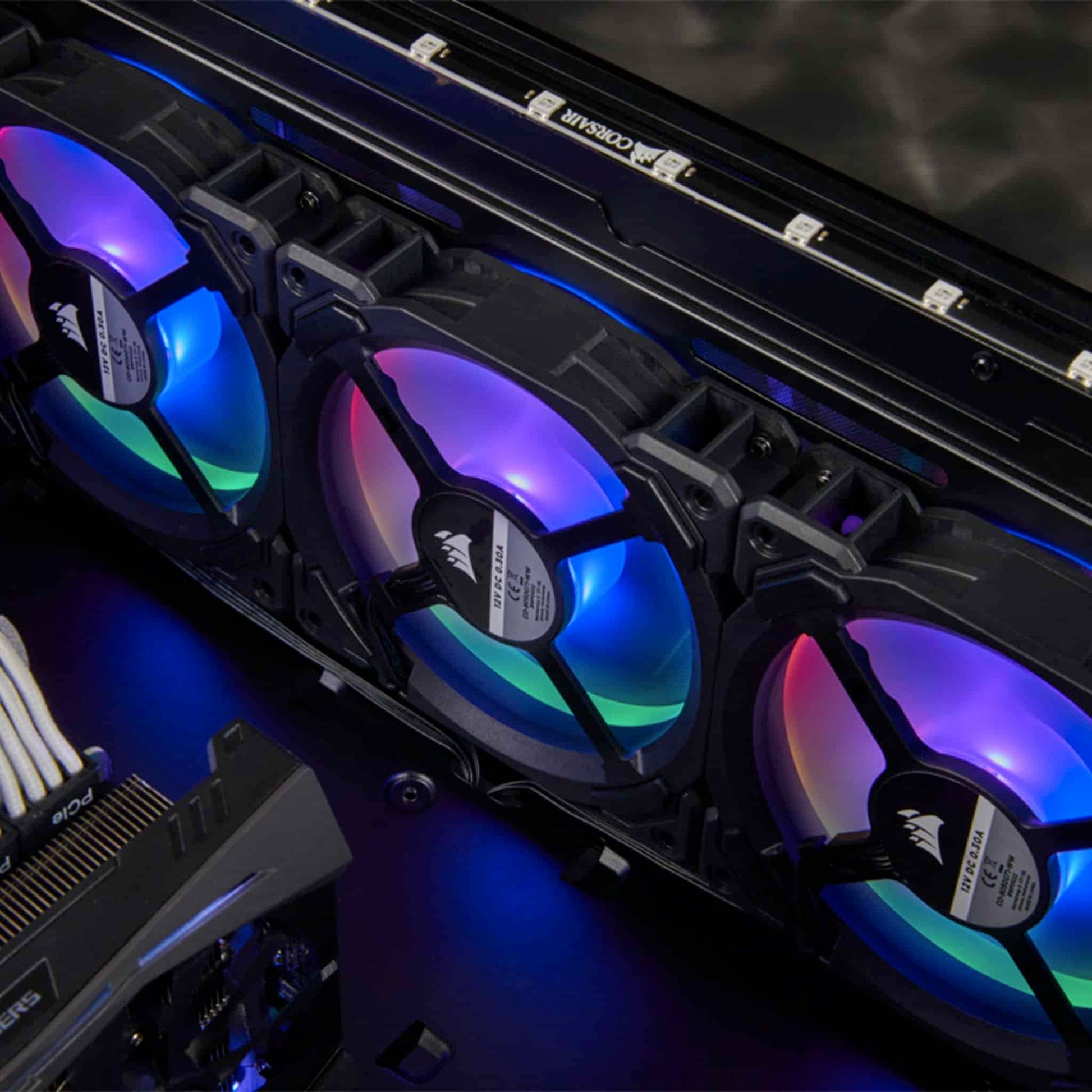 Corsair LL Series RGB Dual Light Loop RGB LED PWM Fan