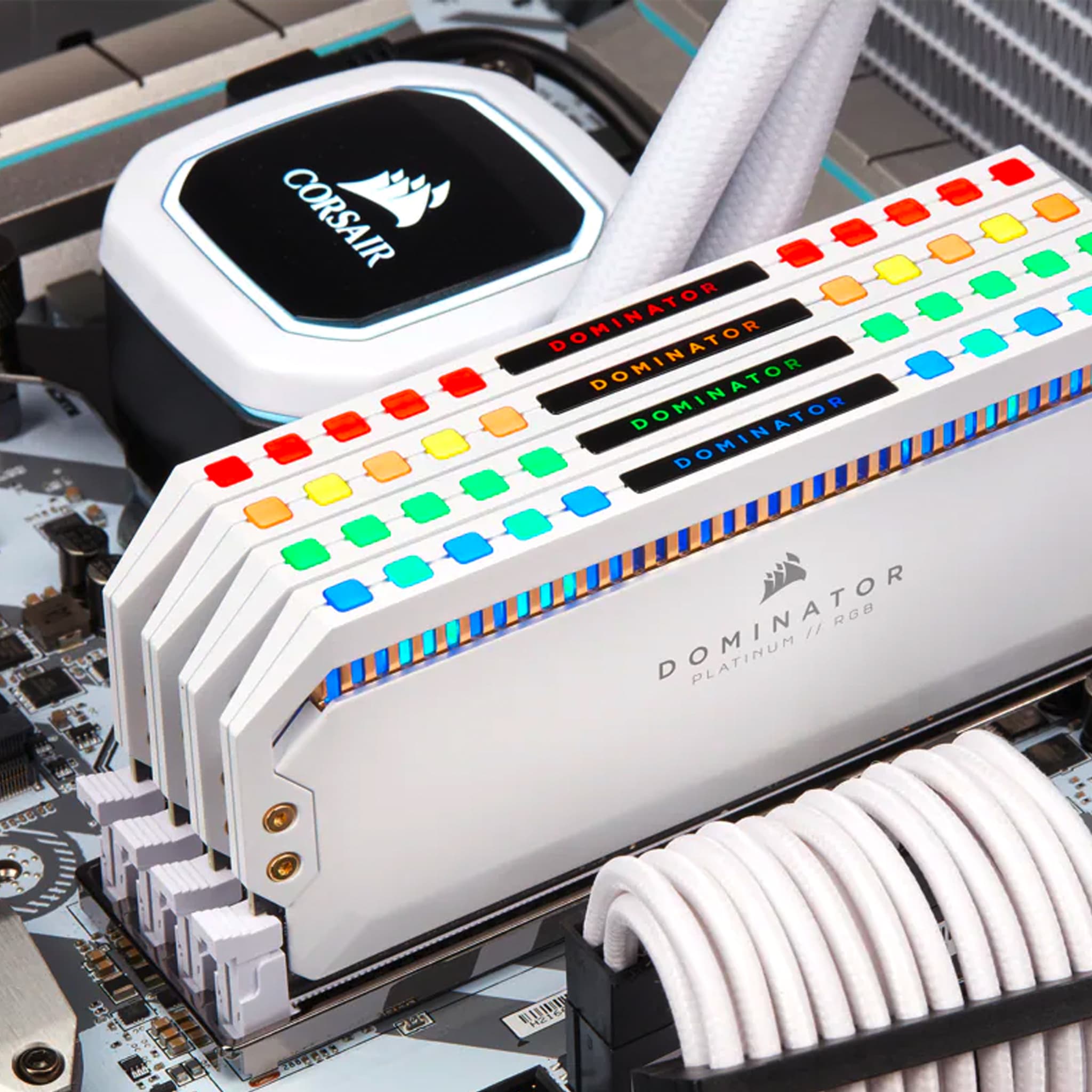 Corsair Dominator Platinum RGB 16GB Kit (2x8GB) DDR4 3600MHz C18 White Desktop Gaming Memory CMT16GX4M2C3600C18W