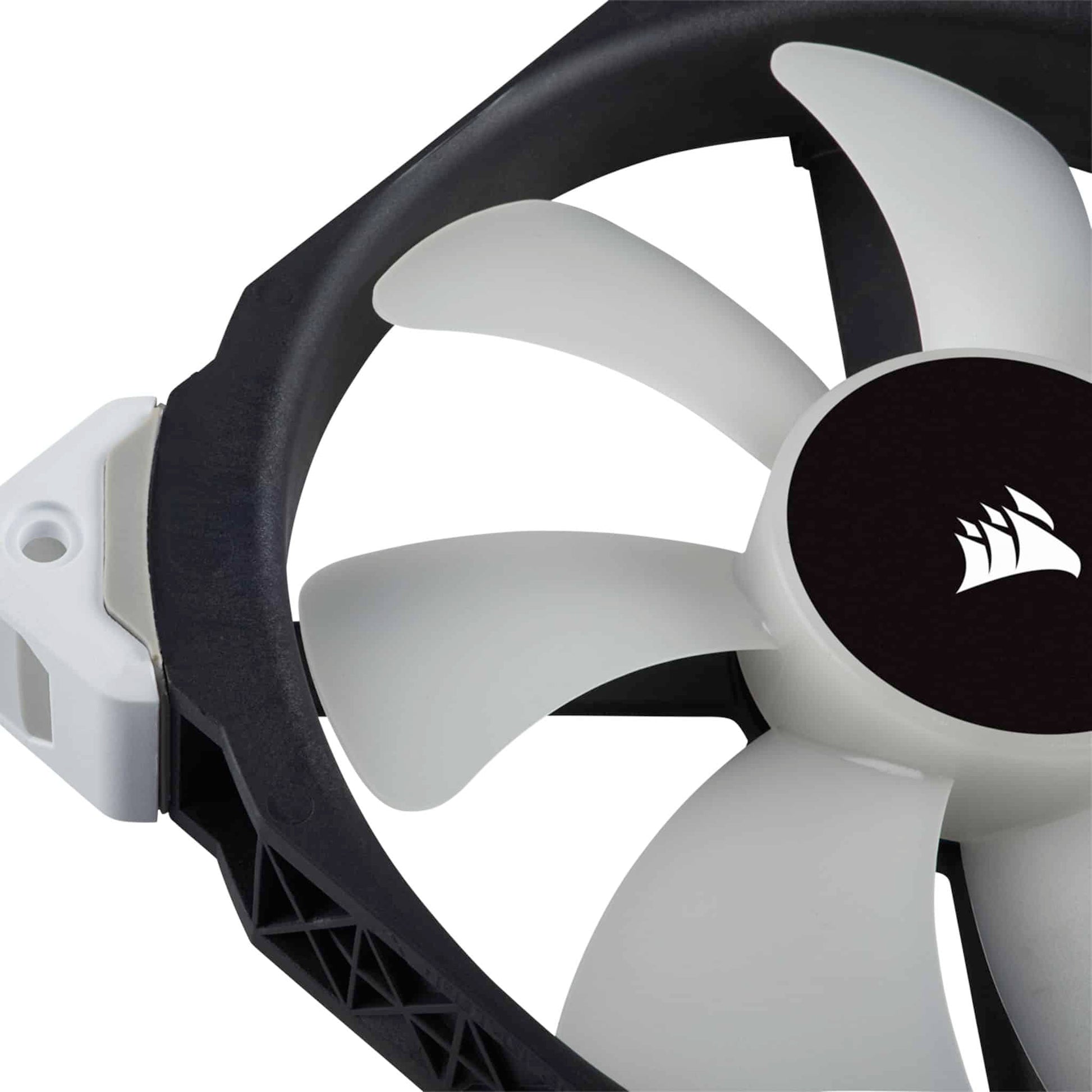 Corsair ML140 PRO RGB LED 140mm PWM Premium Magnetic Levitation Fan