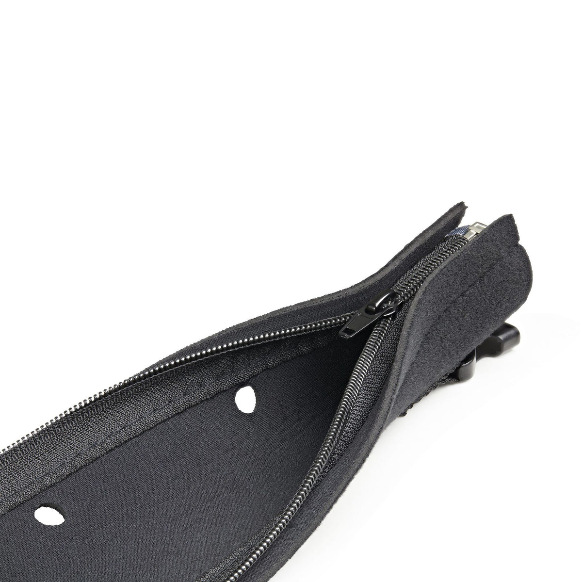 StarTech.com 40" Neoprene Cable Management Sleeve with Zipper/Buckle Black