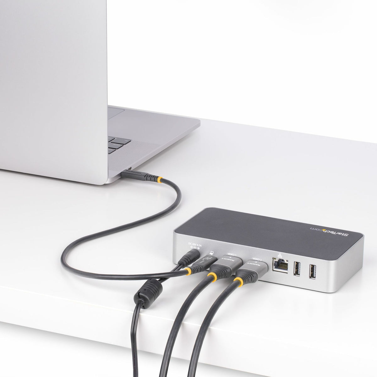StarTech.com 50cm (1.6ft) USB4 Cable USB-IF Certified USB-C Cable 40 Gbps 240W