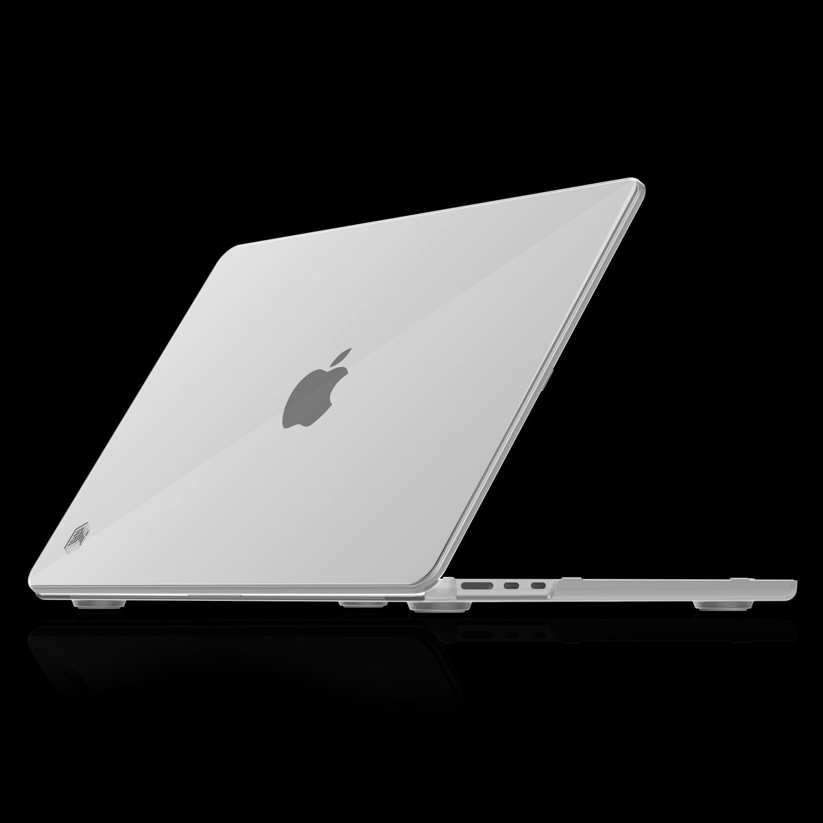 STM Studio MacBook Air 13" M5/M4/M3/M2 Clear Case