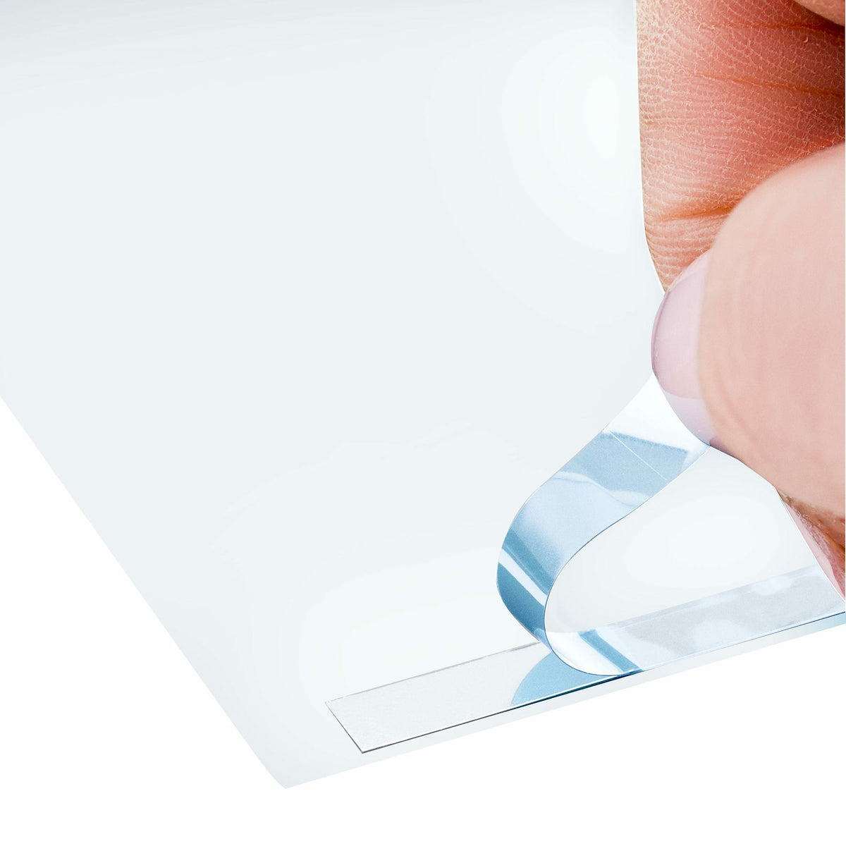 StarTech.com 24" Anti-Blue Light Filter 16:10 Reduces Eye Strain