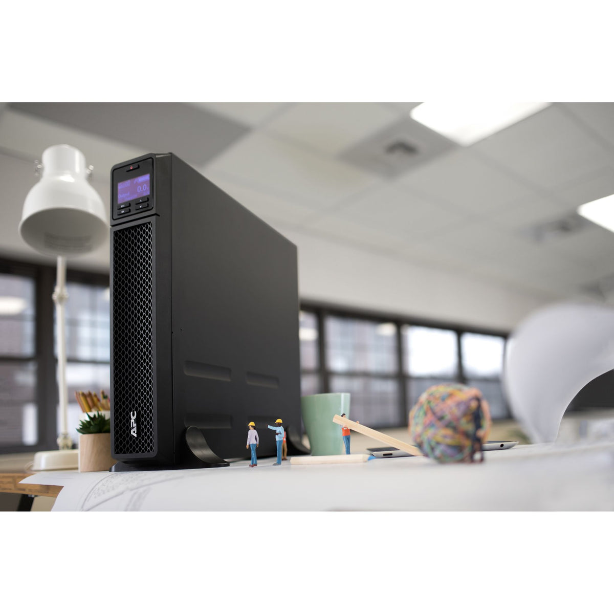 APC Smart-UPS On-Line 2200VA Tower 230V 8x C13+2x C19 IEC Outlets SmartSlot