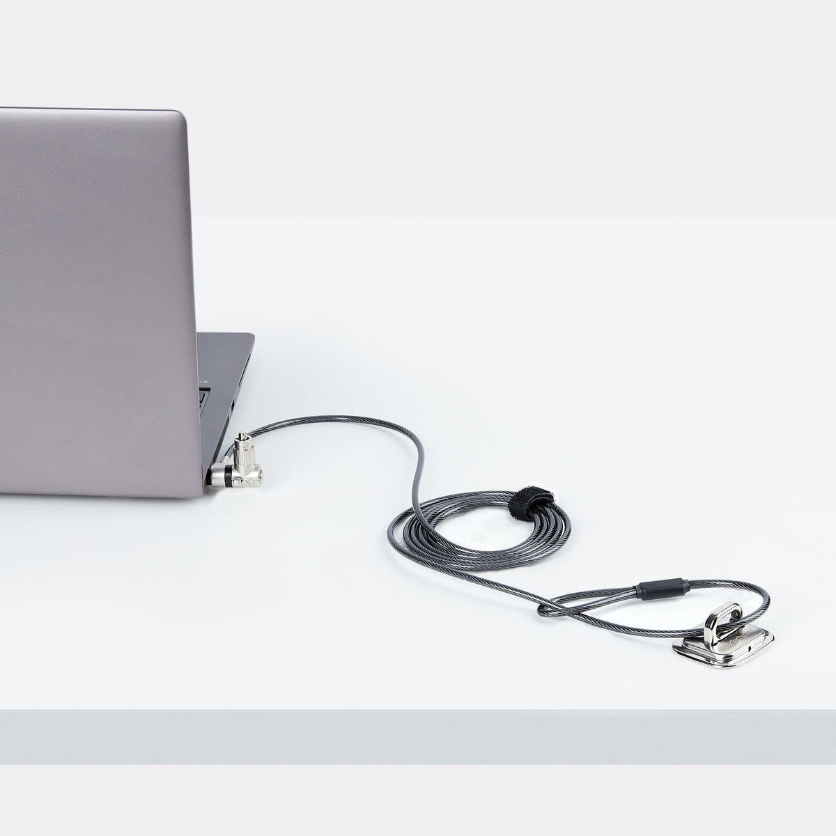 StarTech.com Universal Laptop Lock 6.6ft Keyed Security Cable