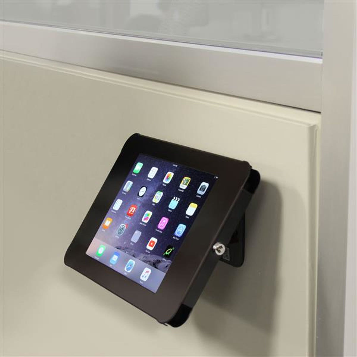 StarTech.com Secure Tablet Stand 9.7" VESA 100x100 Steel