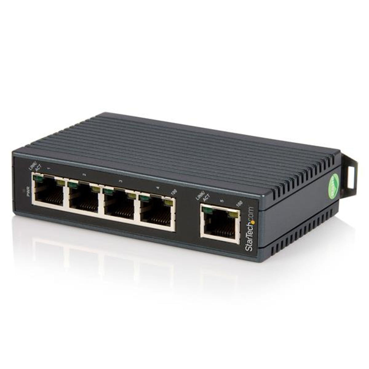 StarTech.com 5 Port Fast Ethernet Switch 10/100Base-TX Rail-mountable