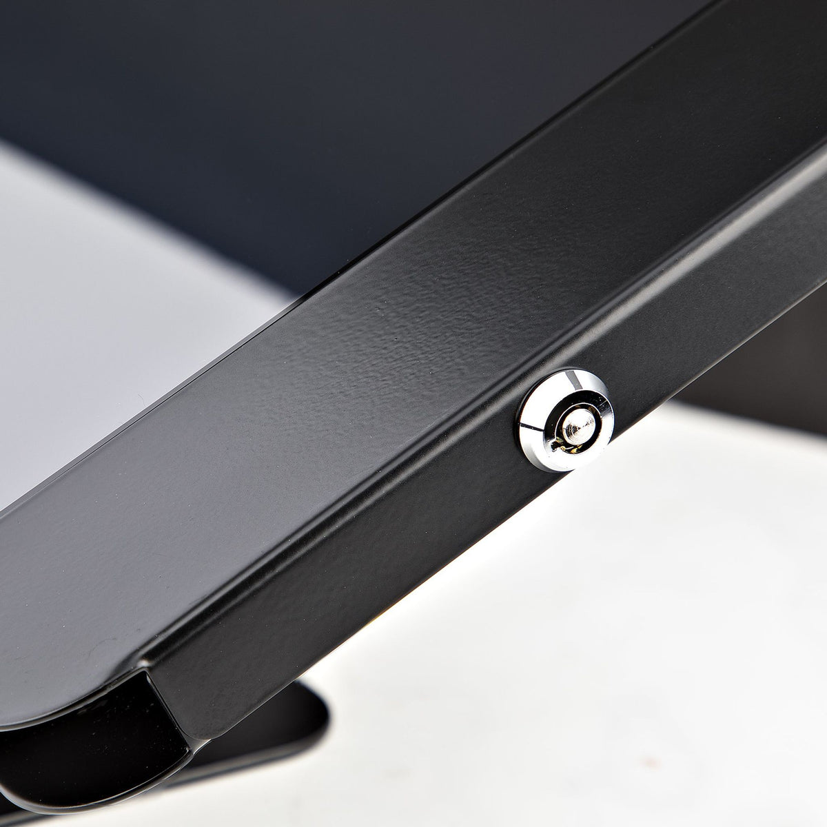 StarTech.com Secure Tablet Stand Anti-Theft VESA 100x100 25.9-26.7cm 1kg Load